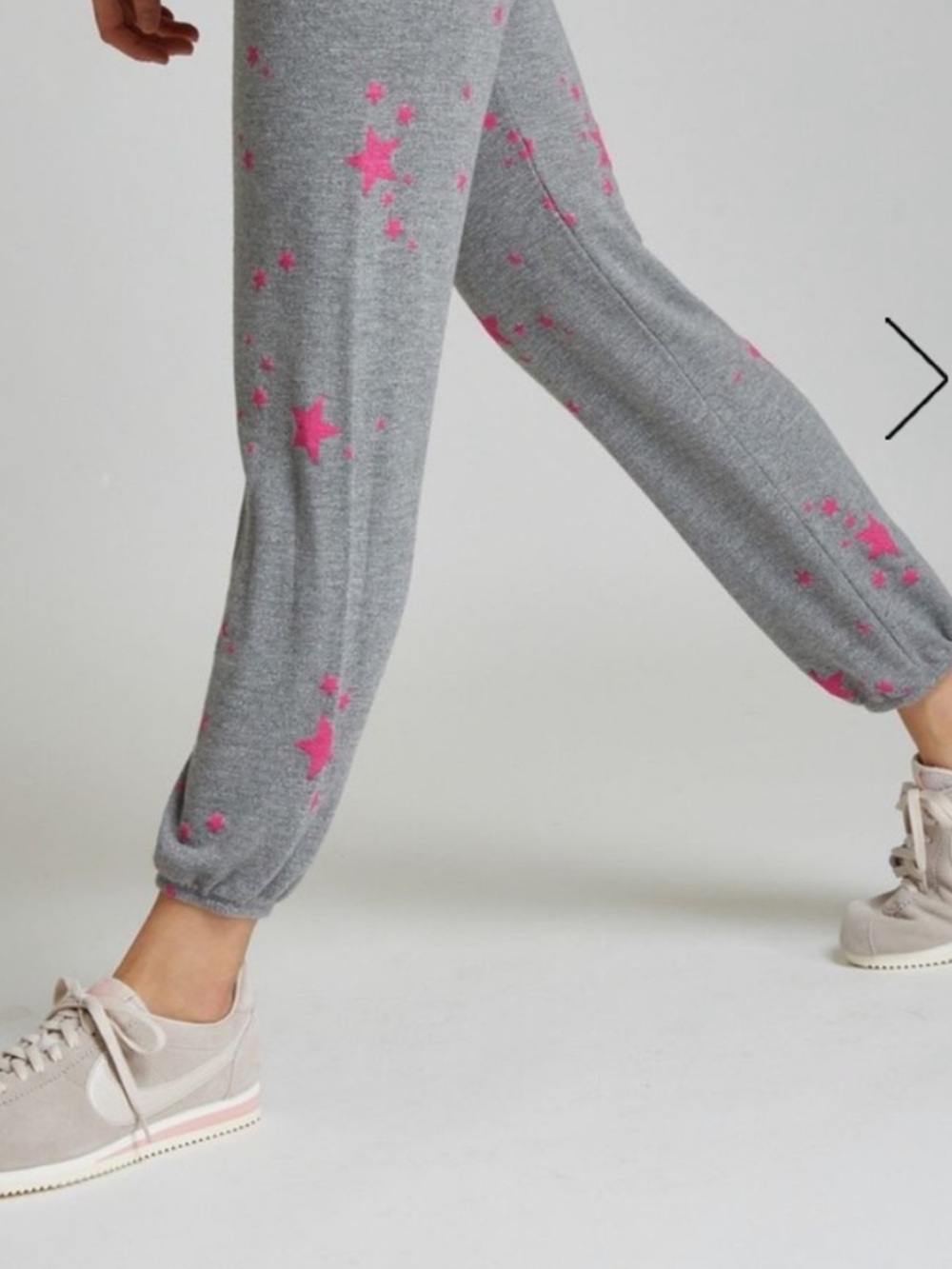 ☀️3/$25 Monrow Star Sweatpants gray pink small